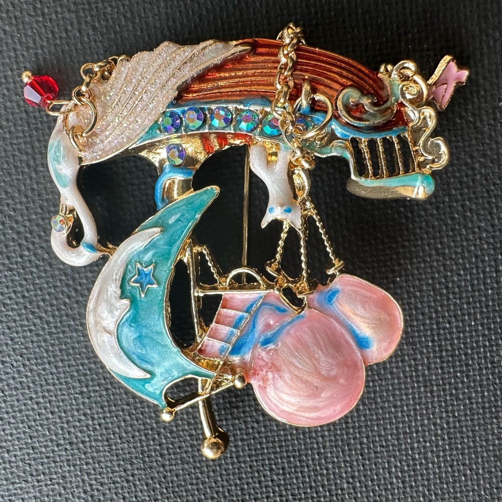Whimsical Gold and Pink Enamel Brooch - Picture 4 of 5